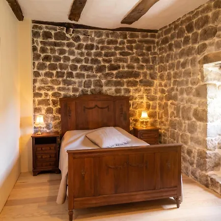 Maison De Charme A Avec Vue Sur La Montagne